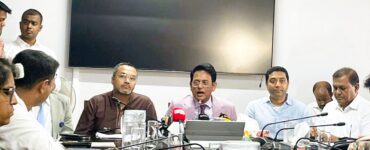 সচিবালয়ে মাধ্যমিক ও উচ্চ শিক্ষা বিভাগে সংবাদ সম্মেলনে শিক্ষামন্ত্রী আ ন ম এহছানুল হক মিলন। ছবি : সংগৃহীত